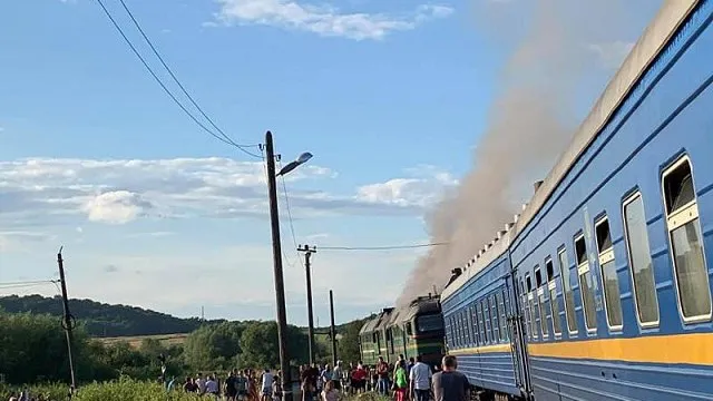 На Одещині загорівся вагон потяга «Одеса-Ковель» – його відчепили (відео)