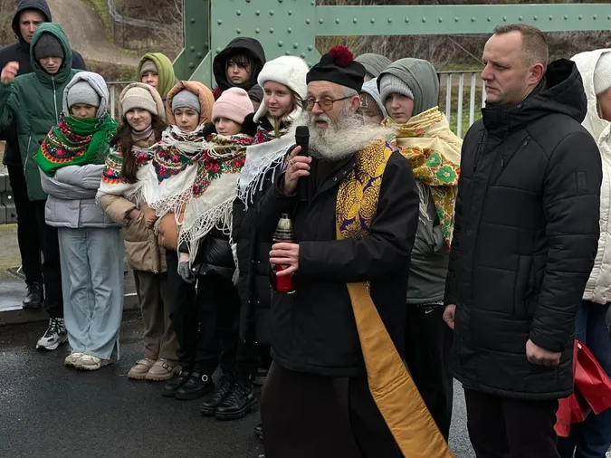 В «Устилузі» зустріли Вифлеємський вогонь (фото)