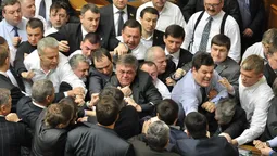 Депутатський "базар",  або "Гонзо-Рада" (репортаж)