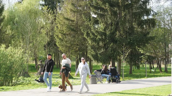 Як минули вихідні у центральному парку Луцька (фото)