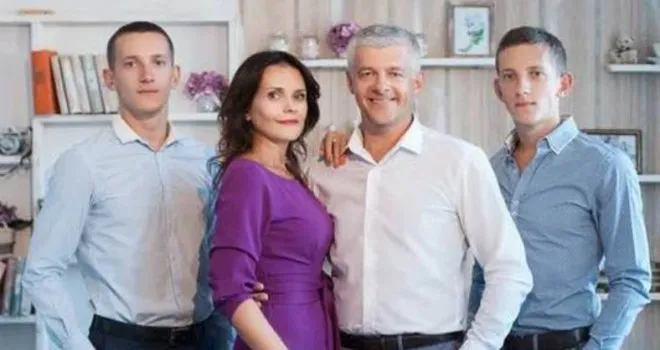 Відомий луцький шоумен зворушливо привітав синів з іменинами