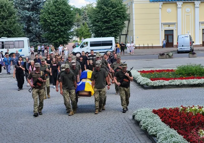 У Ковелі попрощалися із двома воїнами – Ігорем Ляшком та Олексієм Кравчуком (фото)