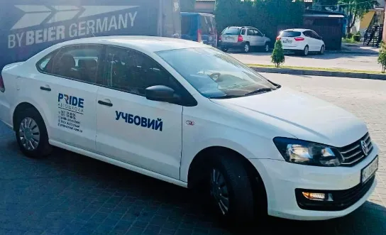Повернутись до життя: де у Луцьку військовим, які втратили кінцівки, навчитися водінню