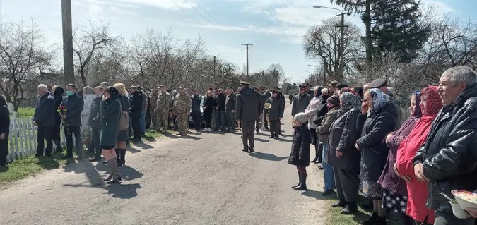 На Волині попрощалися із полеглим Героєм Олександром Луциком (фото)