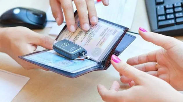 В Україні водійські посвідчення видаватимуть по-новому