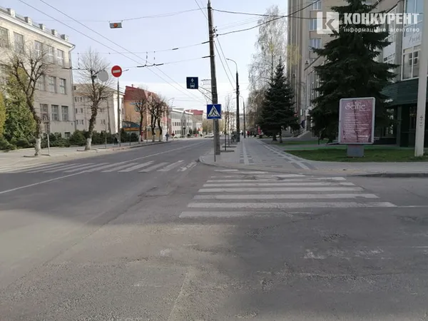 «Карантинний» Луцьк у фото