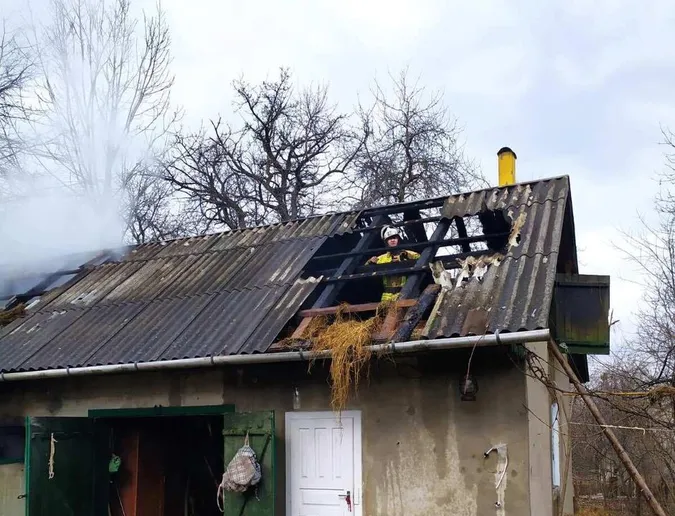 Через необережність на Волині горіли дві господарські споруди