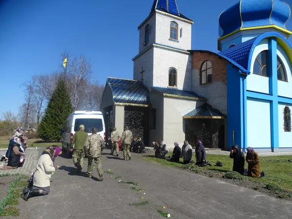 На Волині попрощалися із Героєм Андрієм Цюрою (фото)