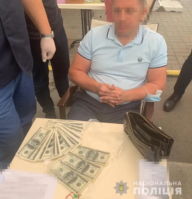 Посадовець «Укртрансбезпеки» вимагав у підприємця з Волині 9 тисяч доларів хабаря (фото)