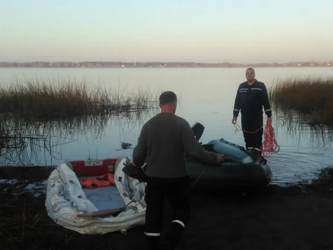 Пройшли майже все озеро: на Волині шукають Олексія Веремійчика