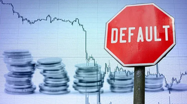 Fitch і S&P погіршили рейтинг України до обмеженого дефолту