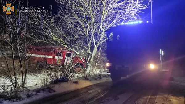 На Горохівщині горіла хата-пустка (фото, відео)