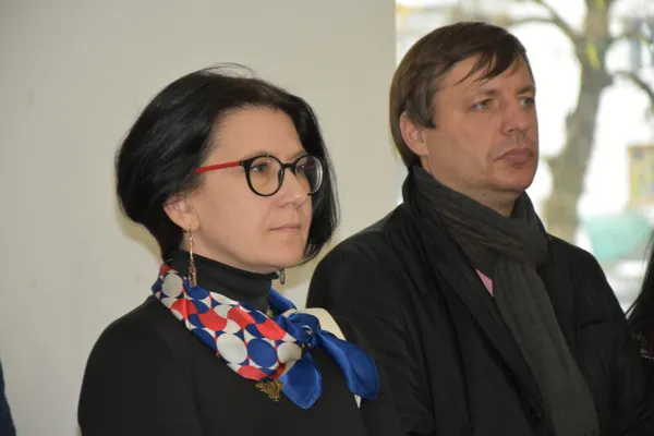 У Луцьку відкрили виставку робіт учнів та викладачів художньої школи (фото)