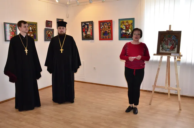 Музею волинської ікони передали 12 давніх артефактів (фото)