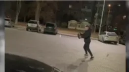 У Луцьку оштрафували хлопця, який бігав із кермом у руках (відео)