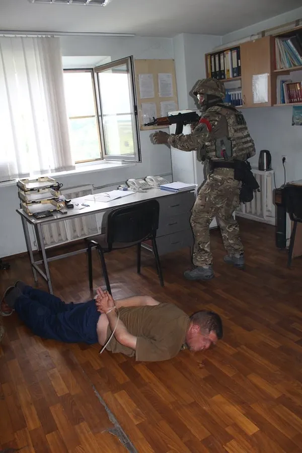 Заручники на луцькому аеродромі: відбулися антитерористичні навчання (відео, фото)