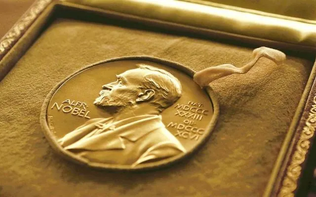 Цьогоріч Нобелівську премію із літератури відмінили через секс-скандал 