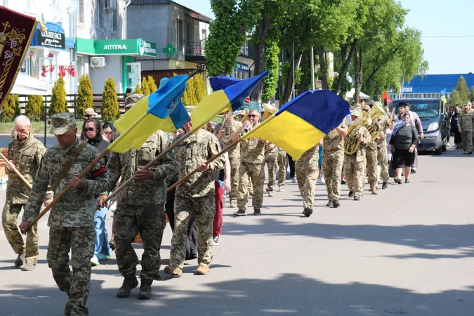 Чекали три з половиною роки: на Волині попрощалися з воїном Володимиром Забродоцьким (фото)