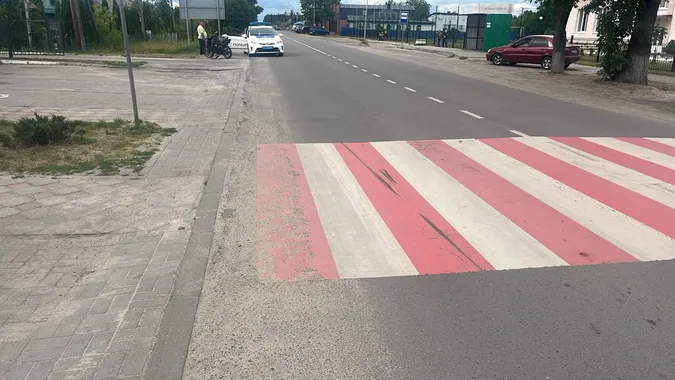 У Шацьку підліток на мотоциклі збив маленького хлопчика