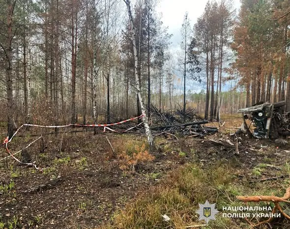 У лісі на Житомирщині два авто підірвалися на мінах: п’ятеро загиблих і троє поранених (фото)