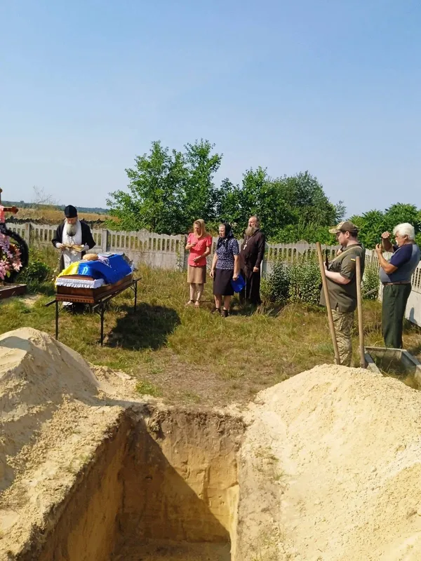 Пів року вважався зниклим: на Волині попрощалися з воїном Олександром Мицюком (фото)