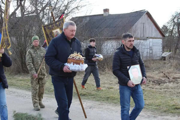 Півтора року без звістки: Рожищенська громада попрощалася з полеглим Валентином Волошиним (фото)