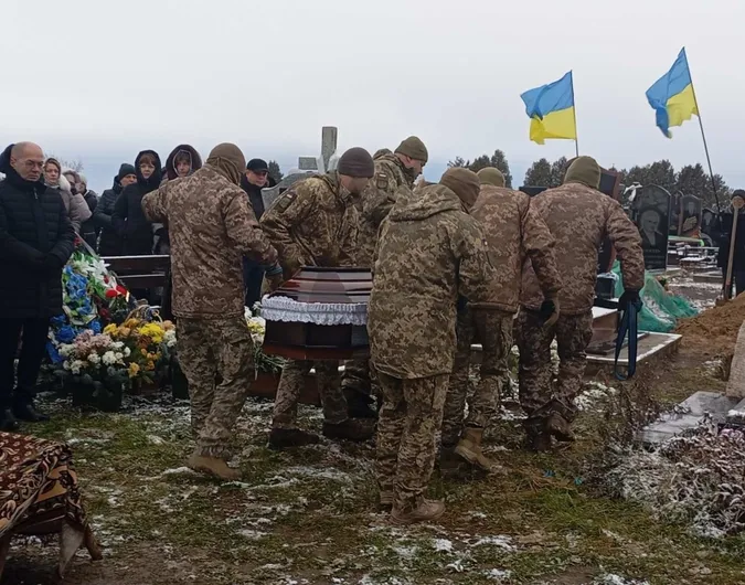 На Волині попрощалися із воїном Олександром Шевчиком (фото)