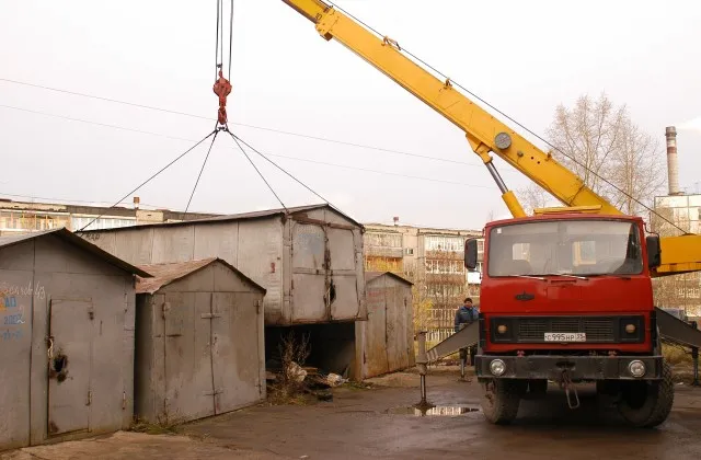 Незаконні гаражі у Луцьку знесуть: новий перелік