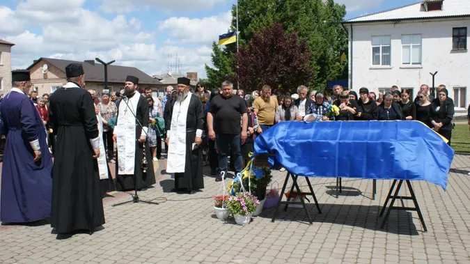 Назавжди 29: на Волині попрощалися з Героєм Анатолієм Радчуком (фото)