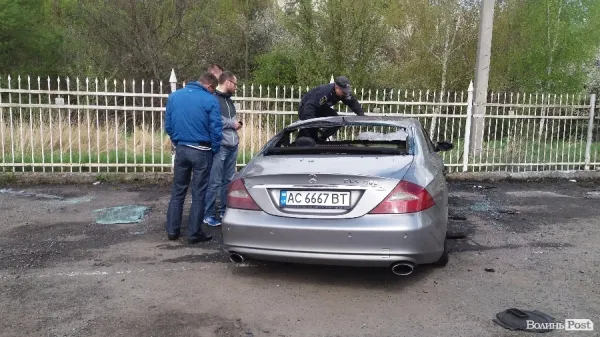 У Луцьку спалили «Мерседес» сина «злодія в законі»