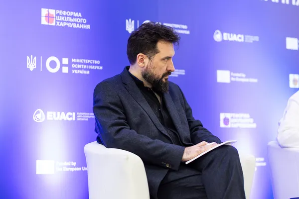 «Це не лише про те, що на тарілці», – Олена Зеленська похвалила реформу шкільного харчування на Волині