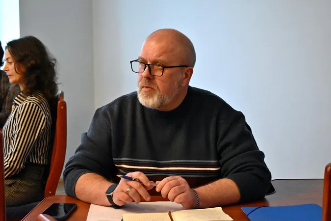 Заступник голови ОДА Тарас Шкітер зустрівся з головами громад Камінь-Каширщини (фото)
