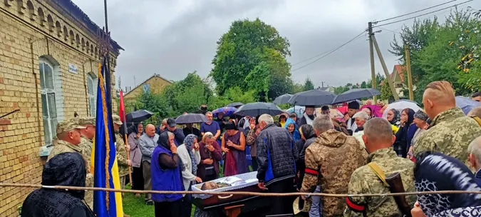 У Луцькому районі попрощалися із захисником Олександром Калашяном (фото)