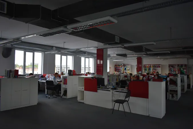 Захисні костюми замість вишиванок: як луцька «Едельвіка» допомагала боротися з коронавірусом