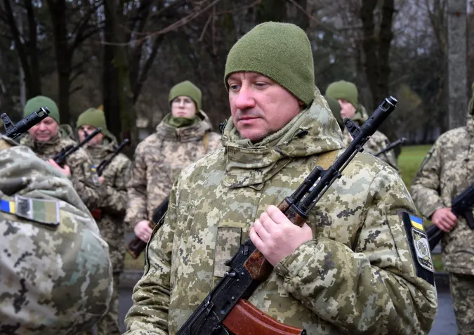 У Луцьку новобранці Волинського прикордонного загону склали присягу (фото)