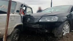 У Луцьку п'яний молодик викрав «фольксваген» і влаштував ДТП (фото, відео)