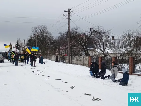 Війна наздогнала удома: на Волині попрощалися з ветераном Анатолієм Михаліком (фото)
