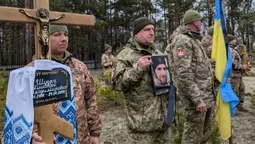 Вважався зниклим майже два роки: на Волині попрощалися з 23-річним Героєм Дмитром Шудрою (фото)