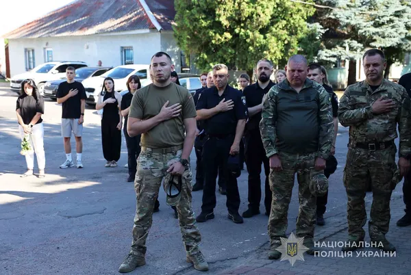 Назавжди в строю: на Волині увічнили пам'ять загиблого поліцейського-добровольця (фото)