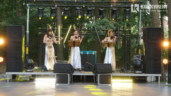 Дискотека, жарти та подарунки: у Луцьку відсвяткували Makis Fest*