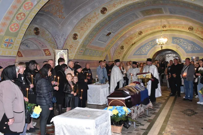 У Луцьку попрощались із Героєм Олександром Вибачем (фото)