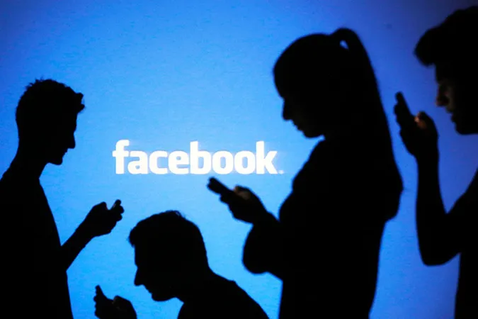 Facebook запускає мережу для корпоративного спілкування