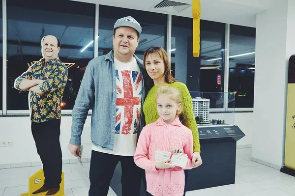 «Ми всі живемо, як у курнику», - Віктор Бронюк про українців, благодійність і дзен (фото)