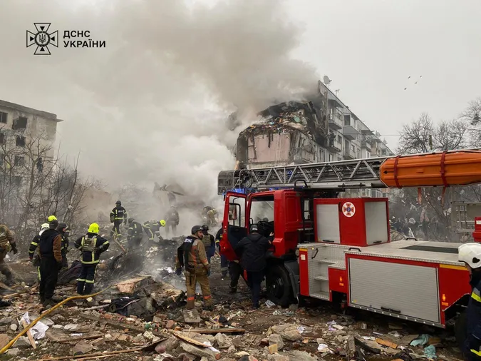 Російська ракета влучила в житловий будинок у Полтаві – є загиблі та поранені (фото, оновлено)