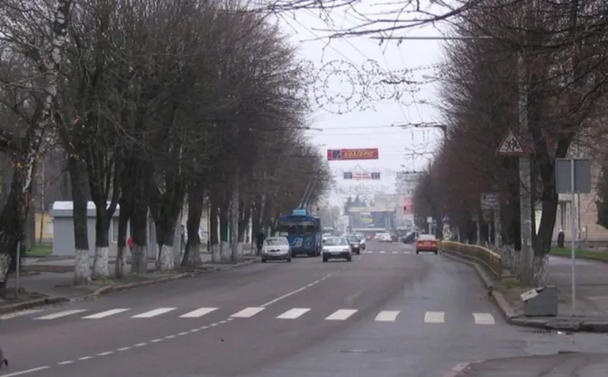 Якщо на проспекті Волі зробити платне паркування, лучани пересядуть на громадський транспорт, – експерт