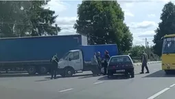 Поблизу Луцька сталася автотроща (відео)