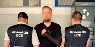 У Луцьку у військового виявили близько 100 грамів речовини, схожої на наркотики