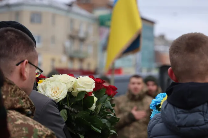 Луцьк попрощався з двома Героями – Вадимом Радюком та Романом Сокольським