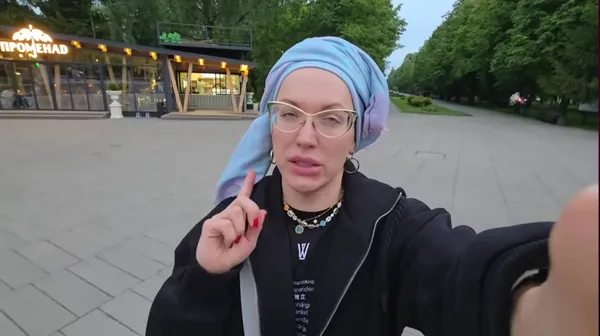Відома травесті-діва відвідала Луцьк: який заклад припав до смаку Монро (відео)
