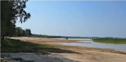 Світязь міліє на очах: на Гряді вода відійшла на десятки метрів (відео)